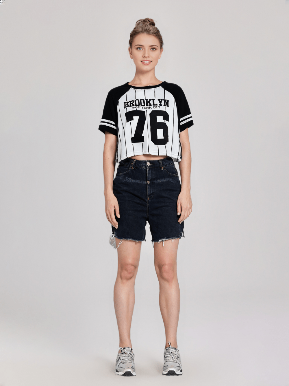 DEAL Women's Crop T-shirt