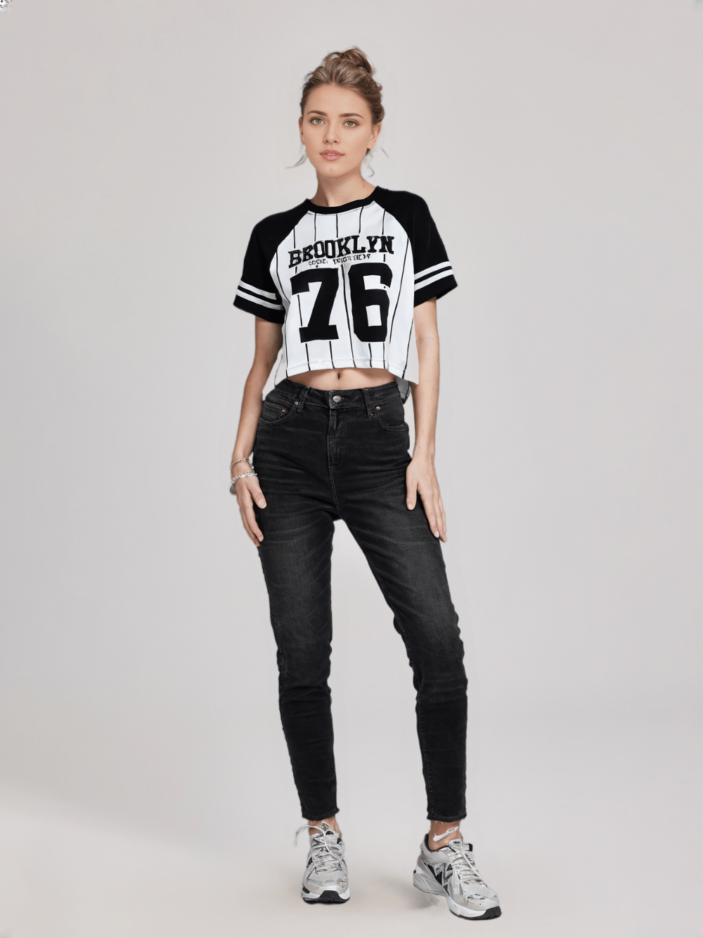 DEAL Women's Crop T-shirt