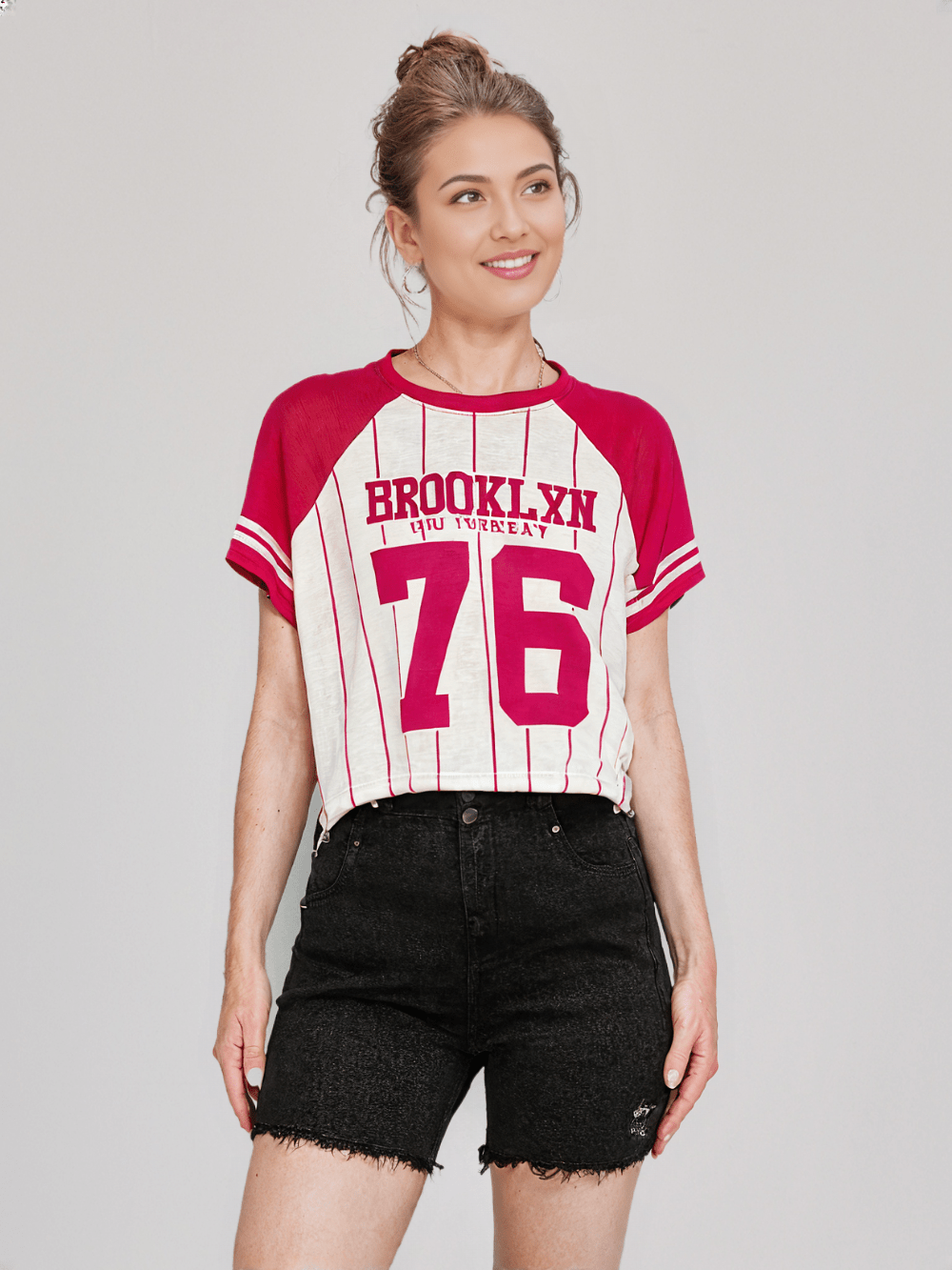 DEAL Women's Crop T-shirt