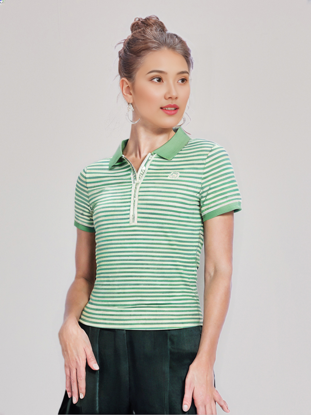 DEAL Women's T-shirt