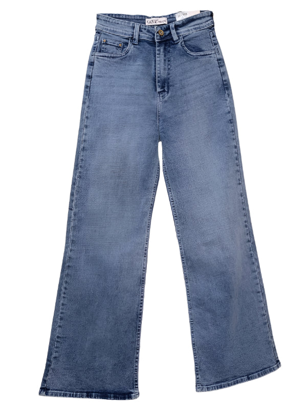 Women’s wide leg jean