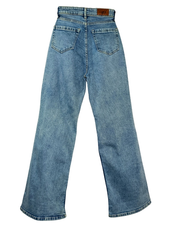 Women’s wide leg jean