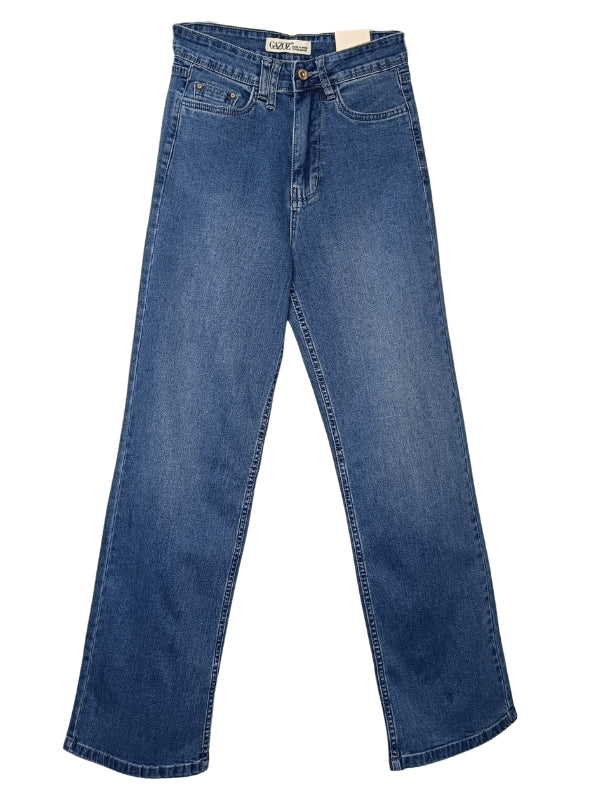 Women’s straight fit jean