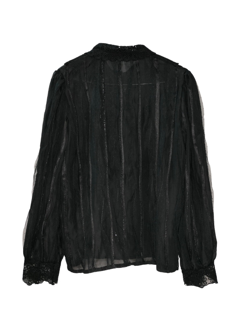 Women’s shirt