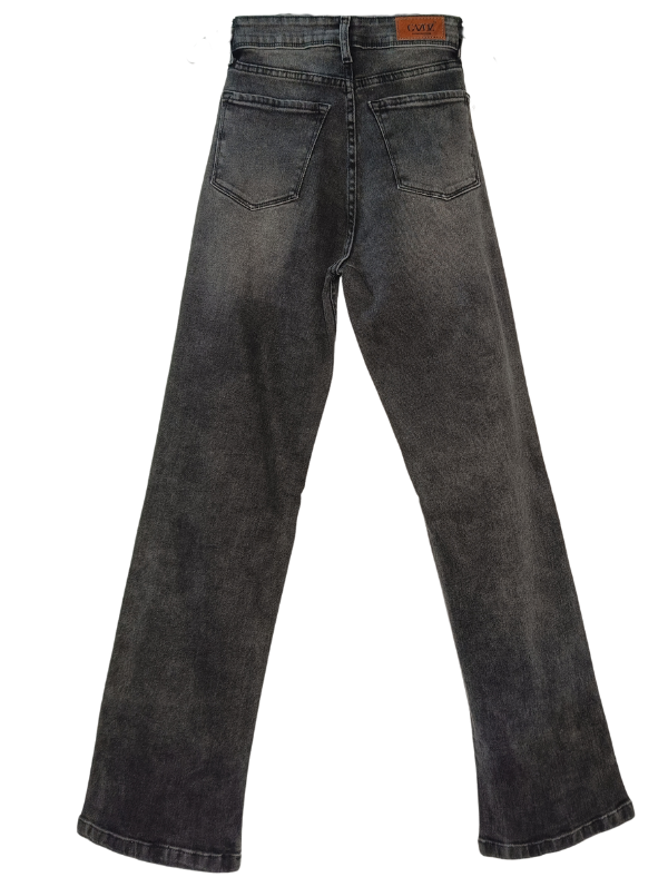 Women straight fit jean