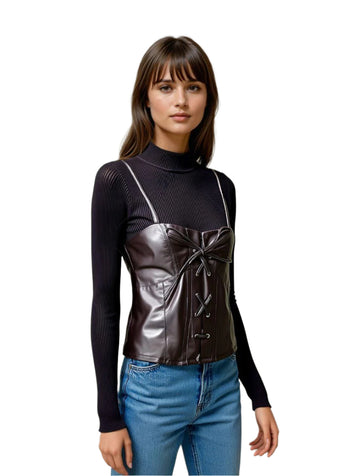 WOMEN’s Top with Skivi