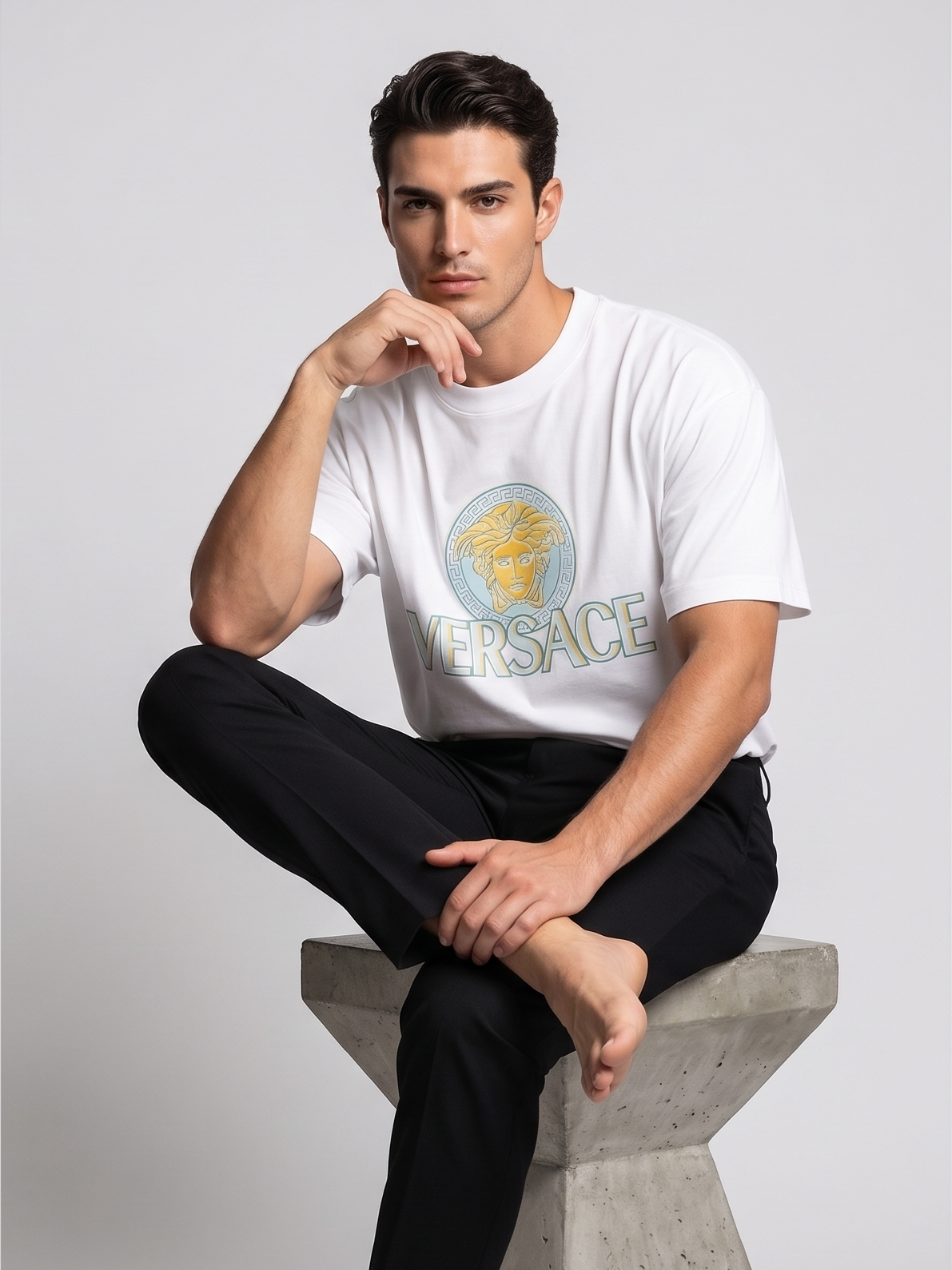 BRANDED MEN's T-SHIRT