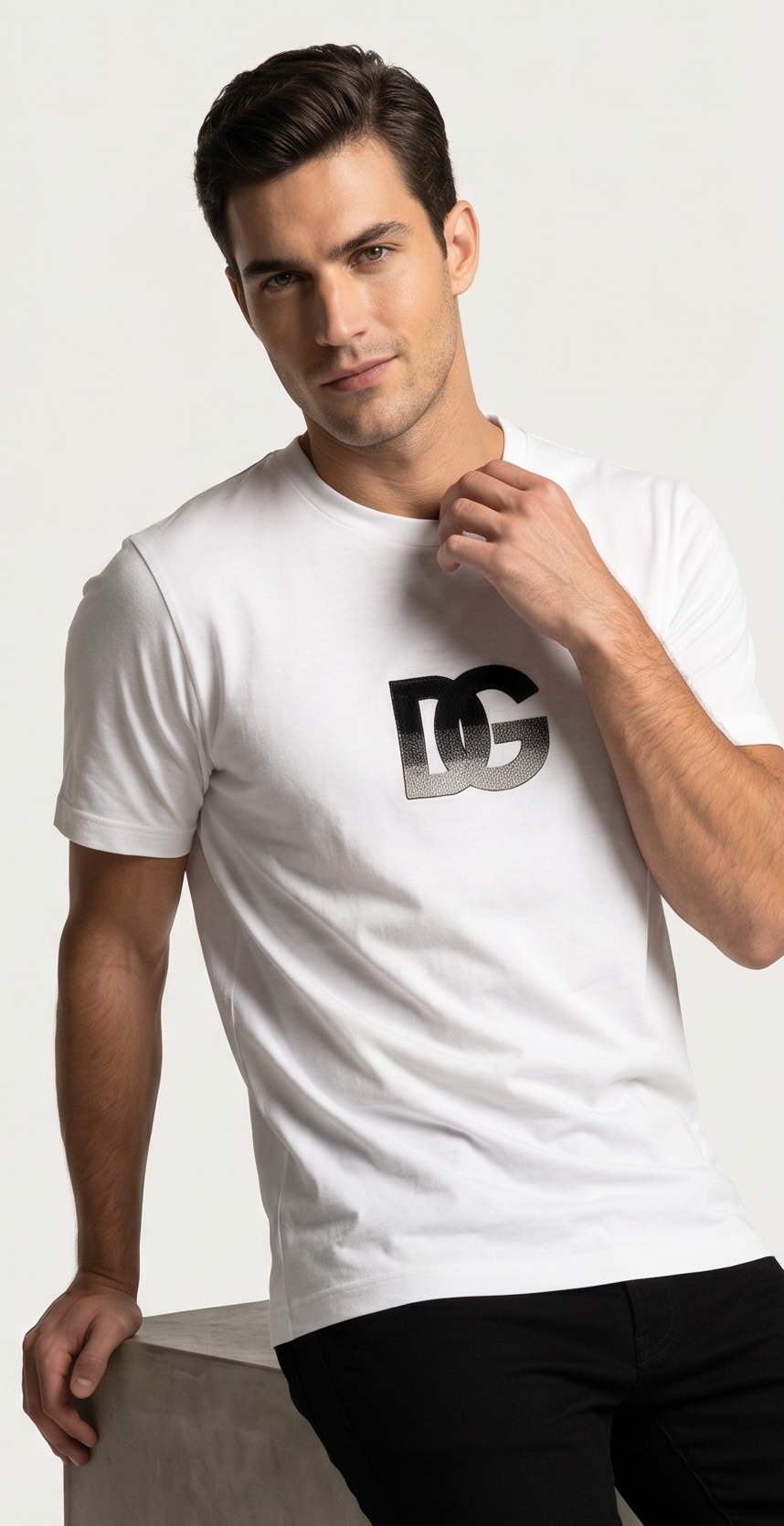 BRANDED MEN's T-SHIRT