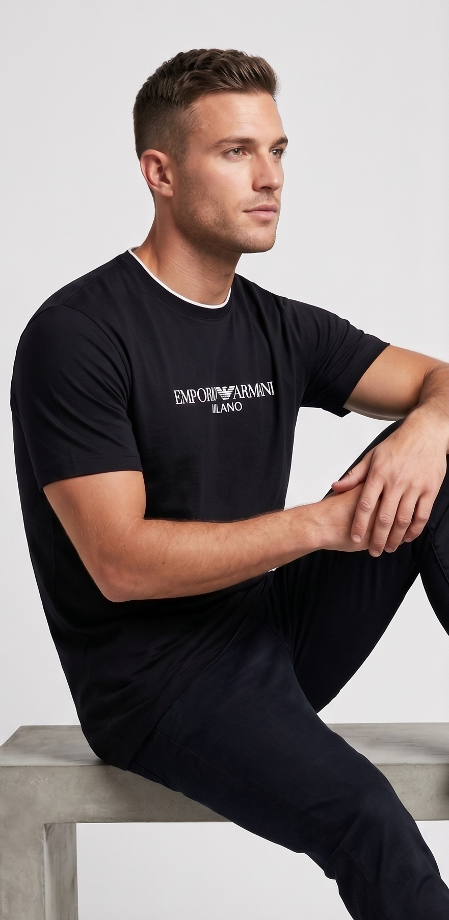 BRANDED MEN's T-SHIRT