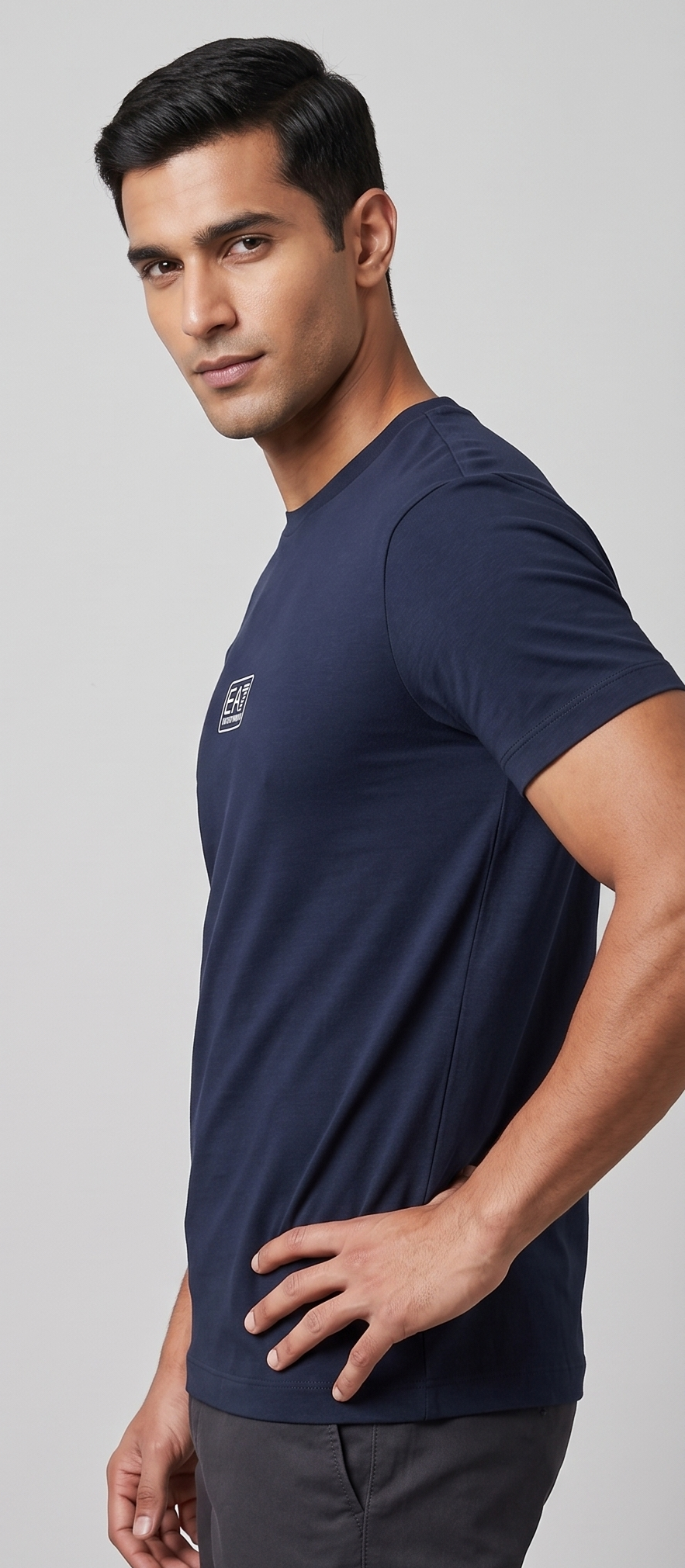 BRANDED MEN's T-SHIRT