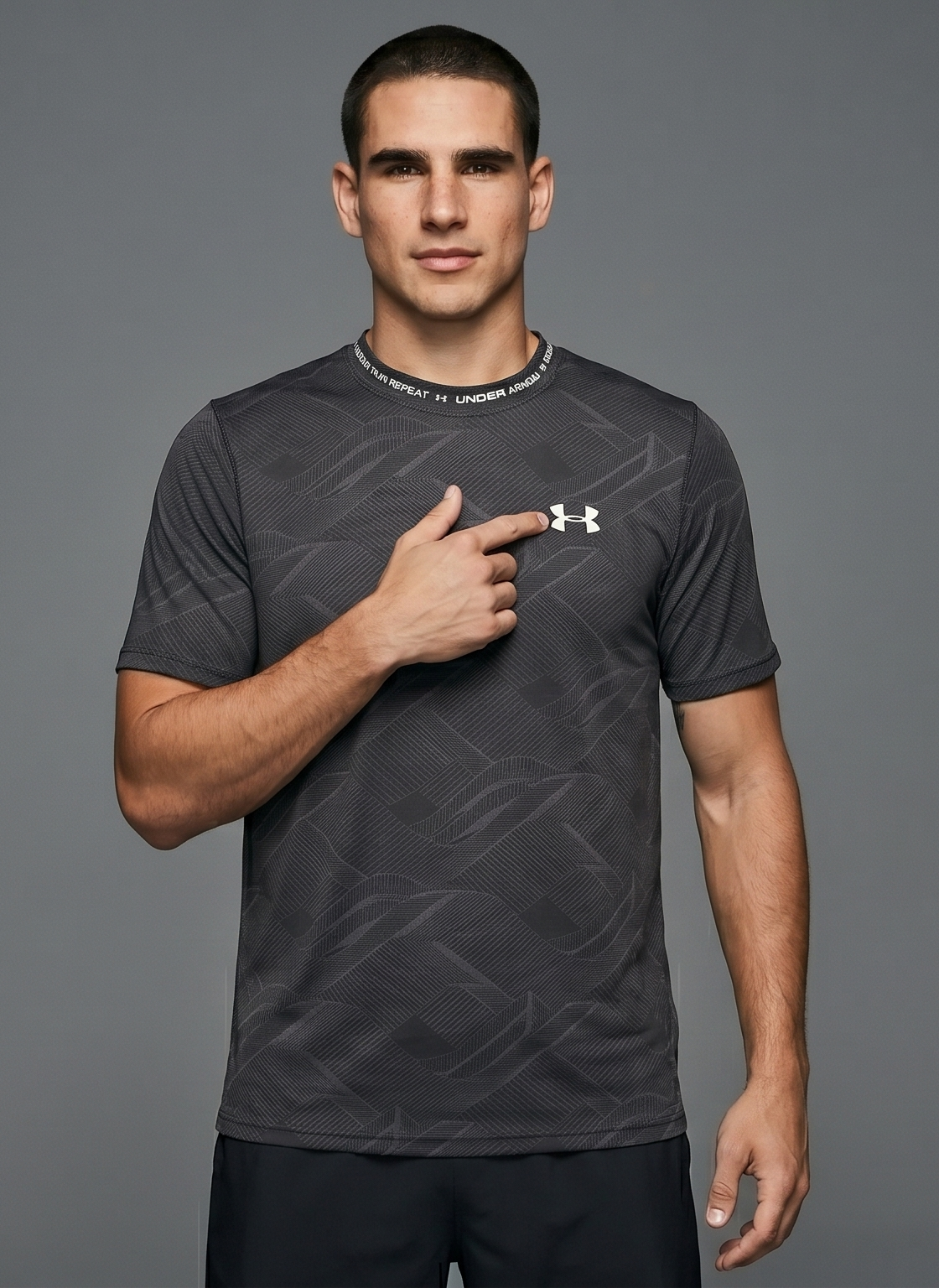 BRANDED MEN's T-SHIRT