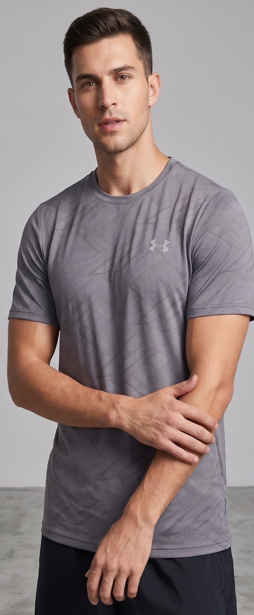 BRANDED MEN's T-SHIRT