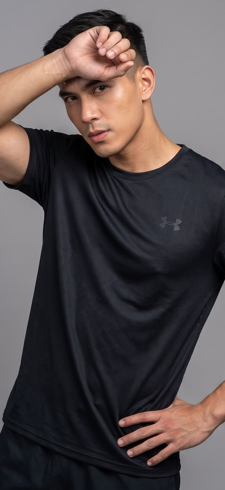 BRANDED MEN's T-SHIRT