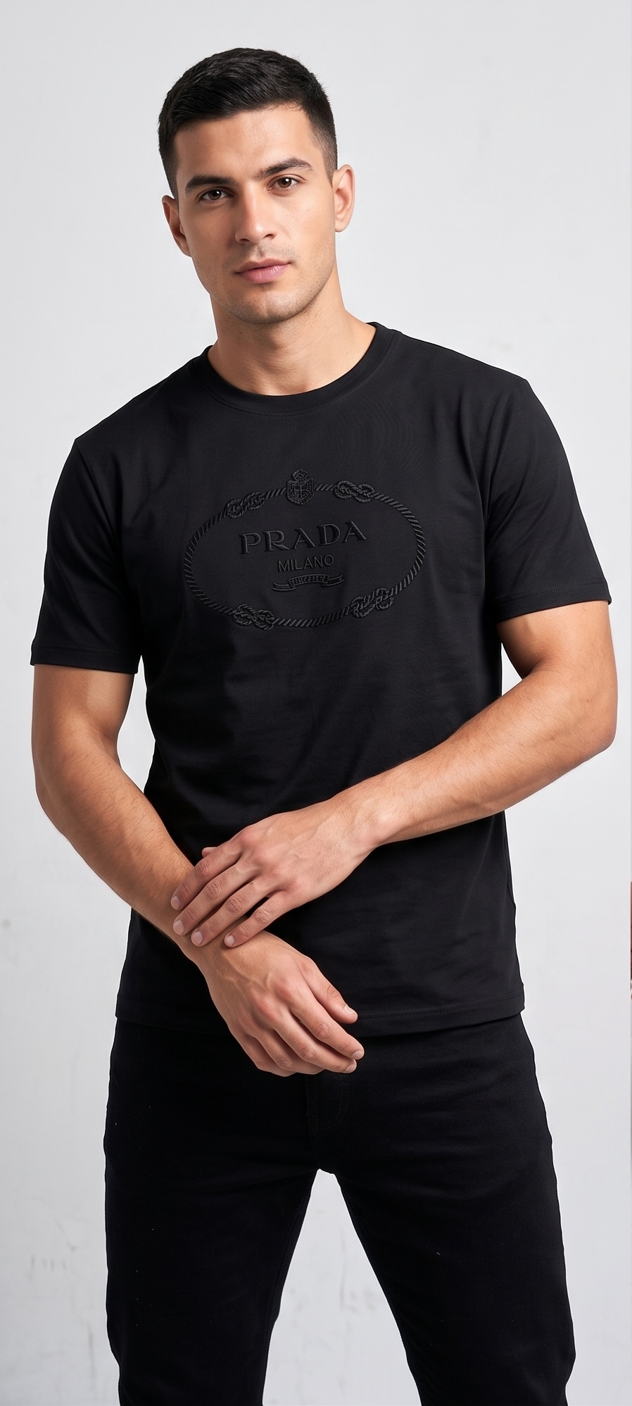 BRANDED MEN's T-SHIRT