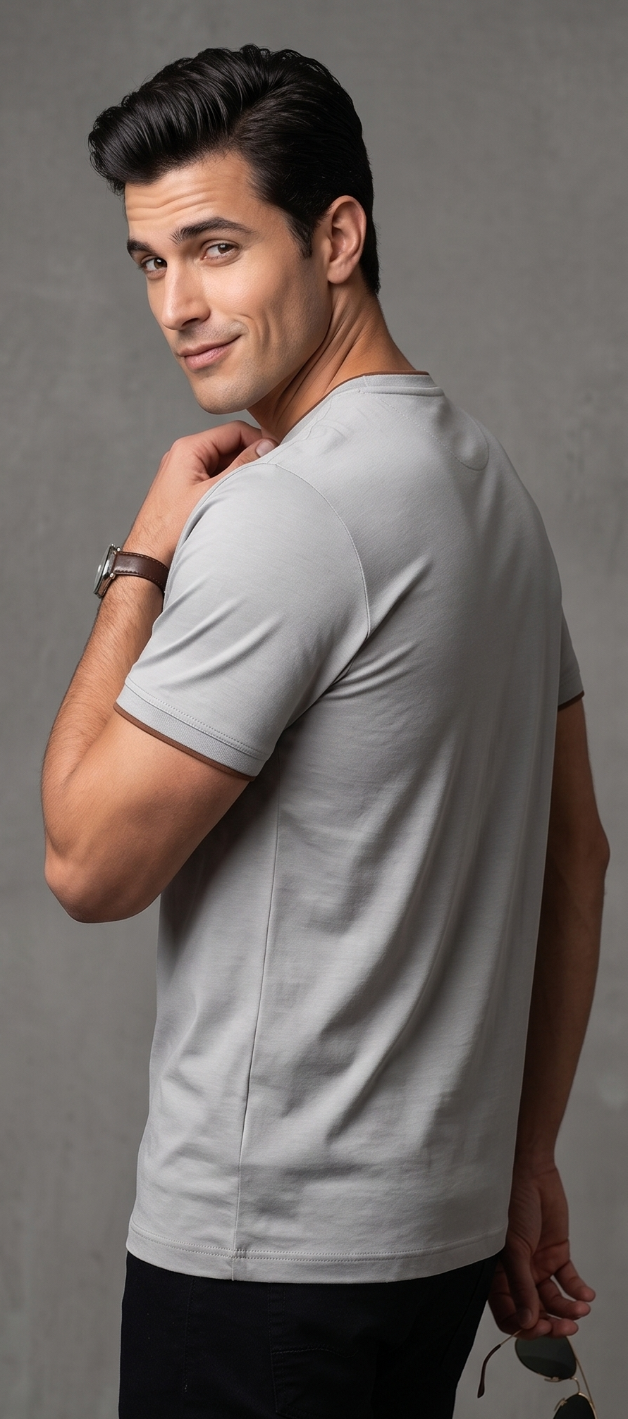 BRANDED MEN's T-SHIRT