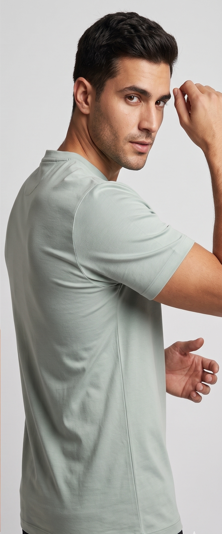 BRANDED MEN's T-SHIRT