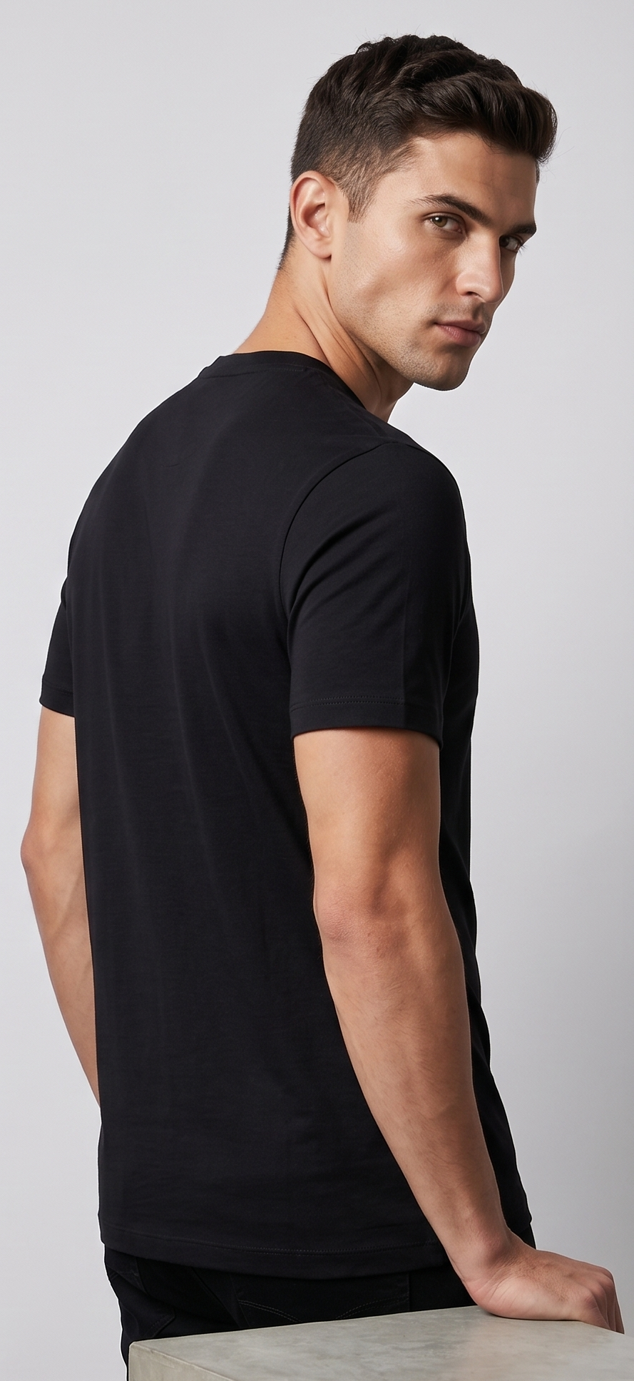 BRANDED MEN's T-SHIRT