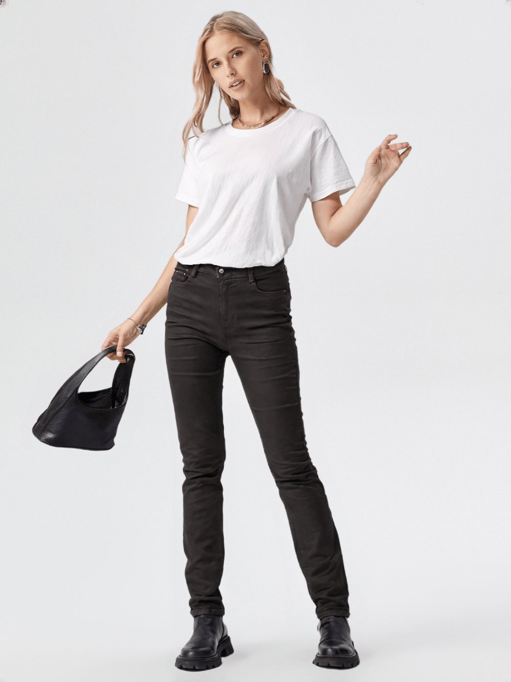 Women's Black Skinny-fit Jeans