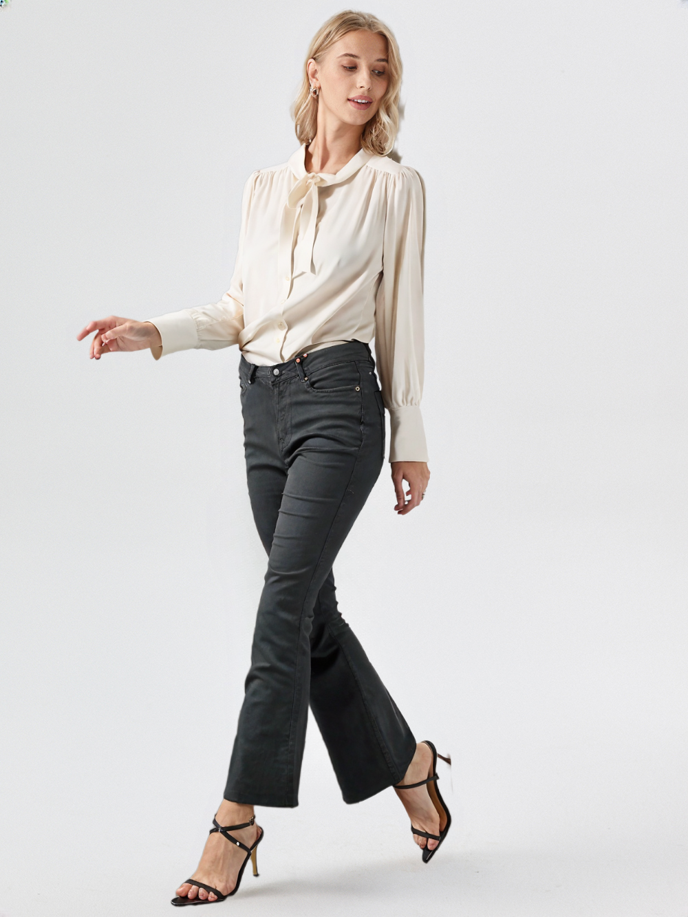 RECAP Women's bootcut Jeans