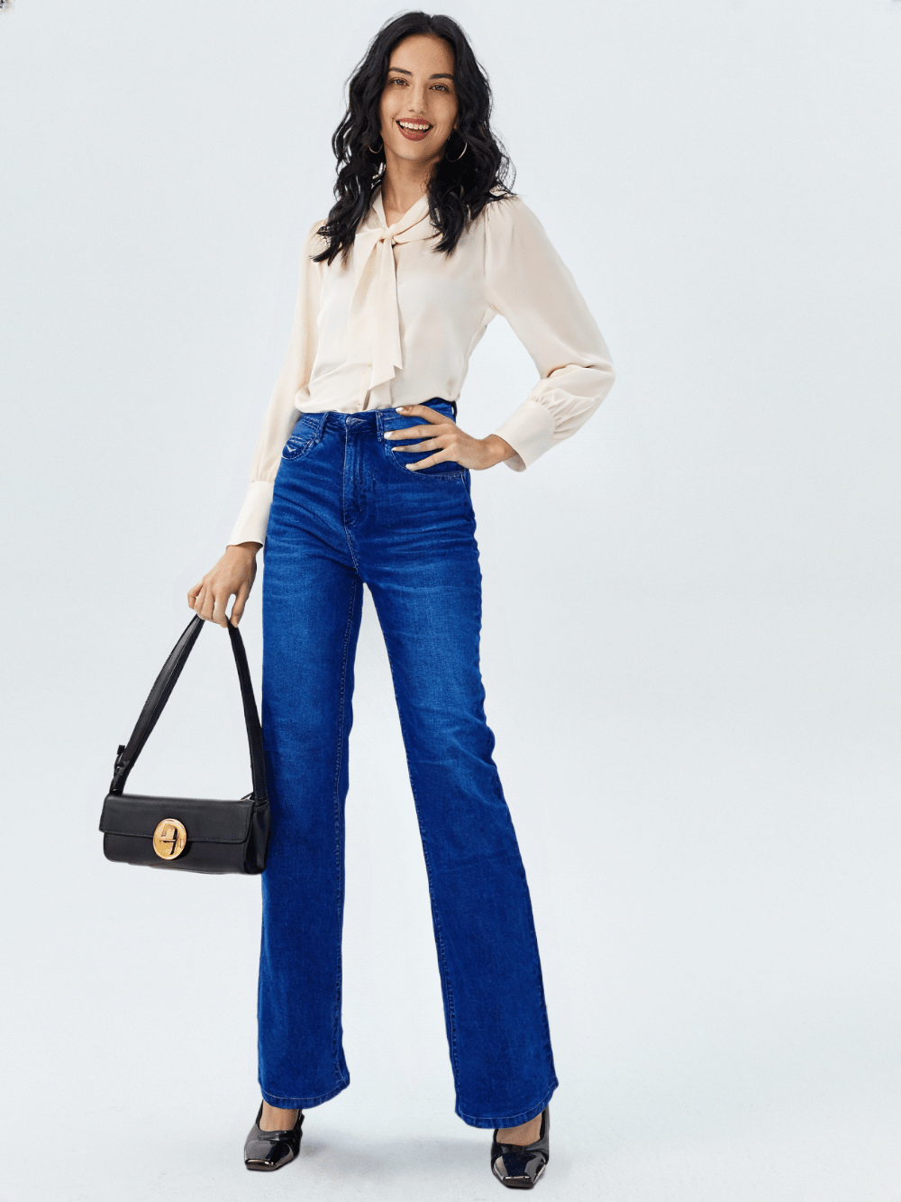 RECAP Women's Straight Fit Mist Wash Jeans