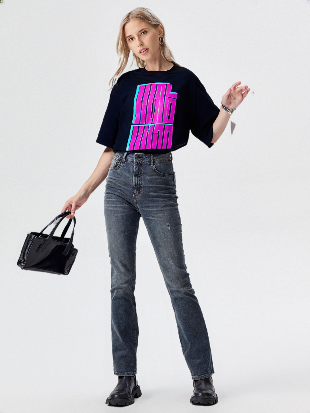 RECAP Women's HOT MESS Oversized Tee