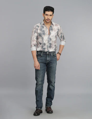Med Blue 5 Pocket Midrise, Comfort And Straight Fit jeans