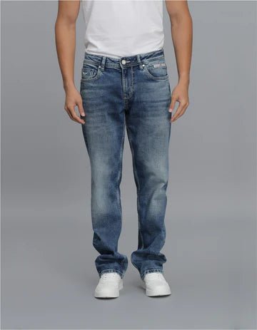 ROOKIES Men's Med Blue 5 Pocket Midrise, Comfort And Straight Fit Jeans