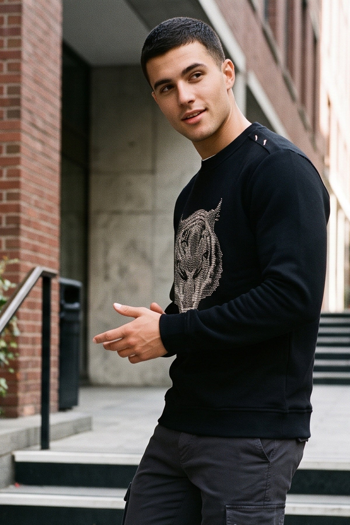 STATUSQUO MEN's SWEATSHIRT