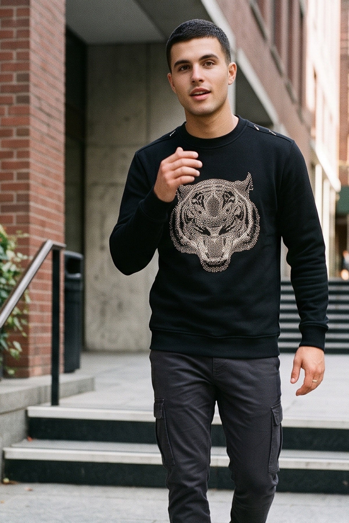 STATUSQUO MEN's SWEATSHIRT