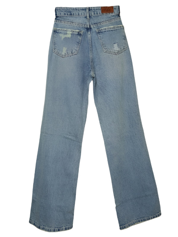 Women’s straight fit jean