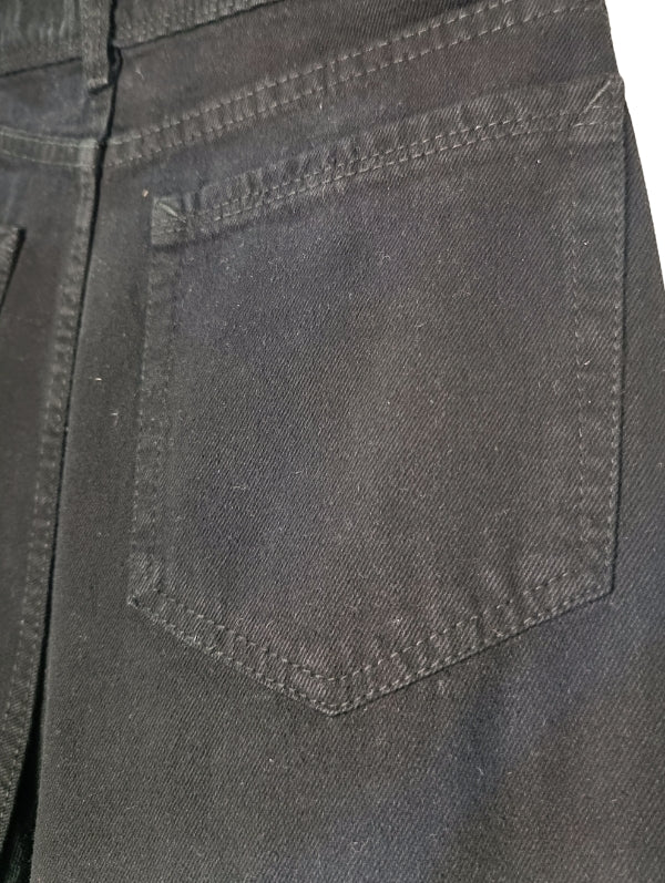 Women’s straight fit jean
