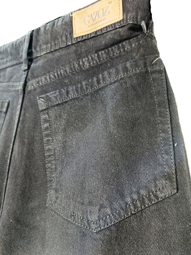 Women’s straight fit jean